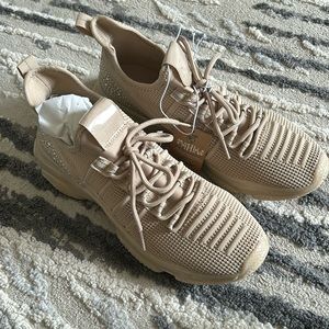 Madpole mandy tennis shoes